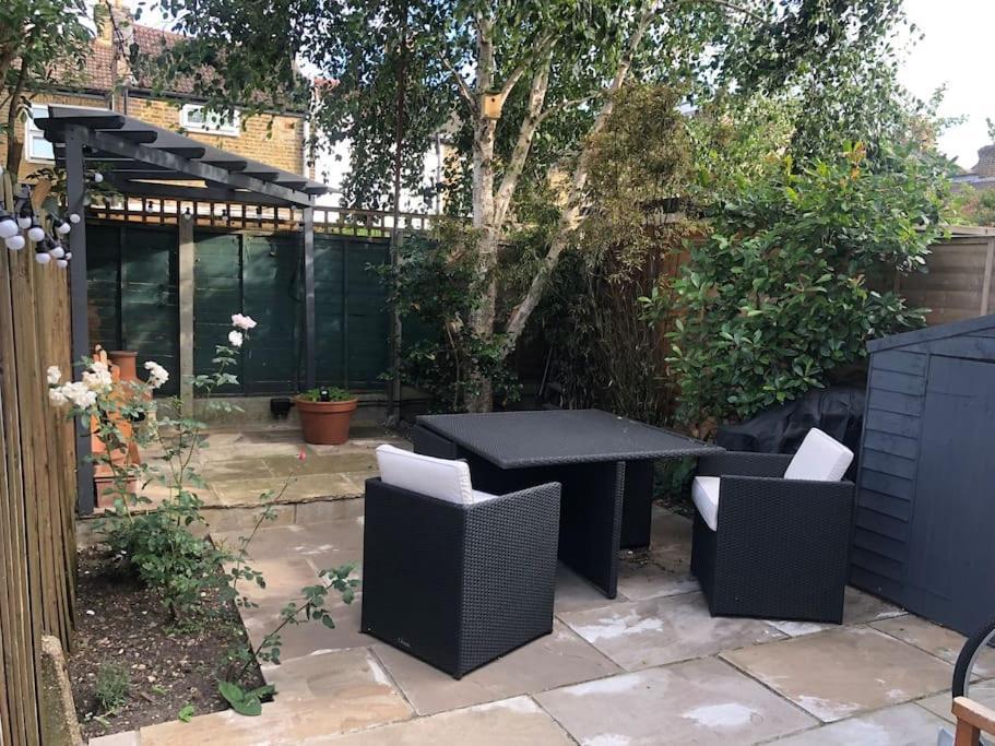 Unique Private Apartment W/ Easy Access To Central London Londres Exterior foto